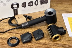 戴森hd15黑灰色